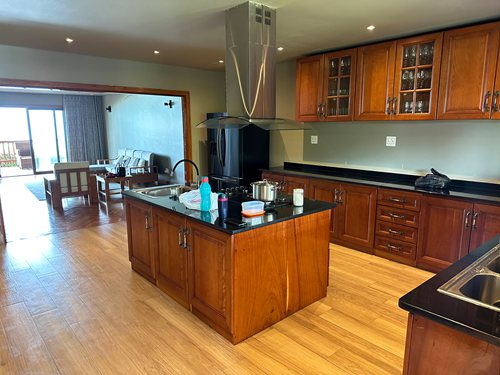 Marbella-Beach-House-(22)